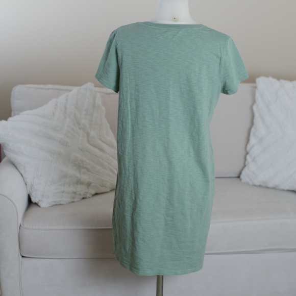 Universal Thread Green Basic T Shirt Dress in Green

A1 - Picture 5 of 9